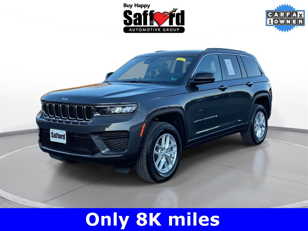 2024 Jeep Grand Cherokee Laredo's photo