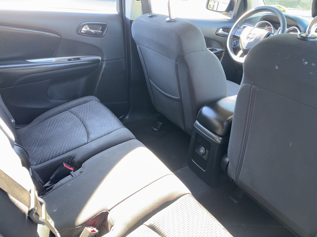 2020 Dodge Journey SE photo 3