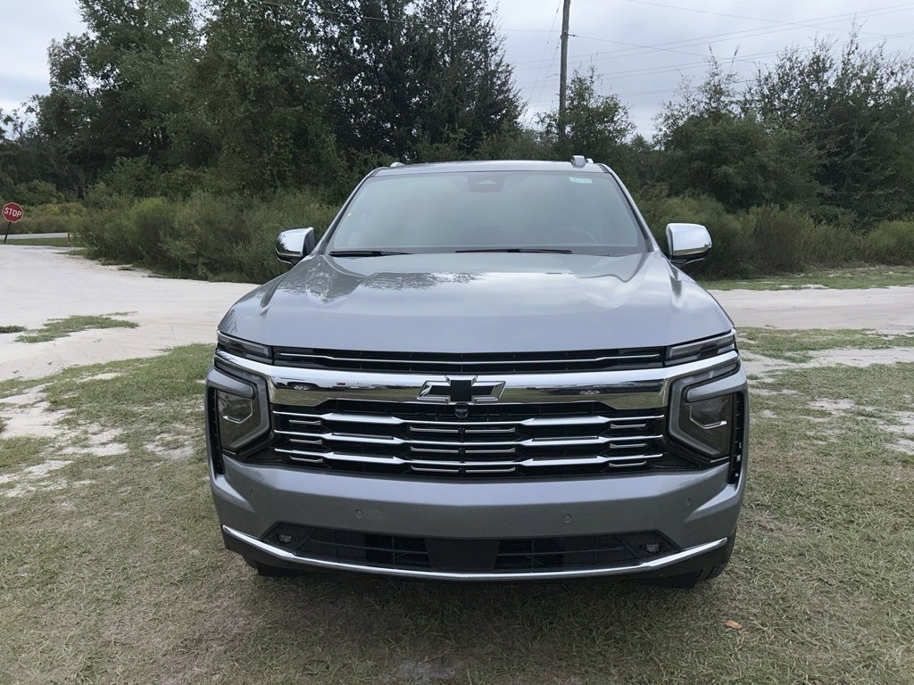 2026 Chevrolet Suburban Premier photo 3
