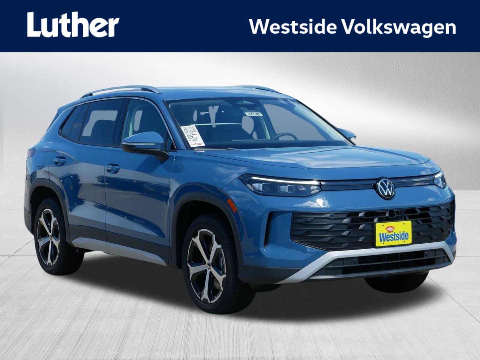 2025 Volkswagen Tiguan SE's photo