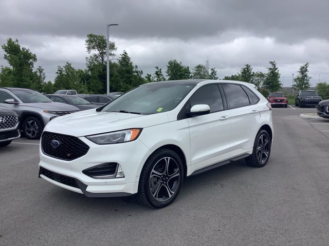 2022 Ford Edge ST's photo