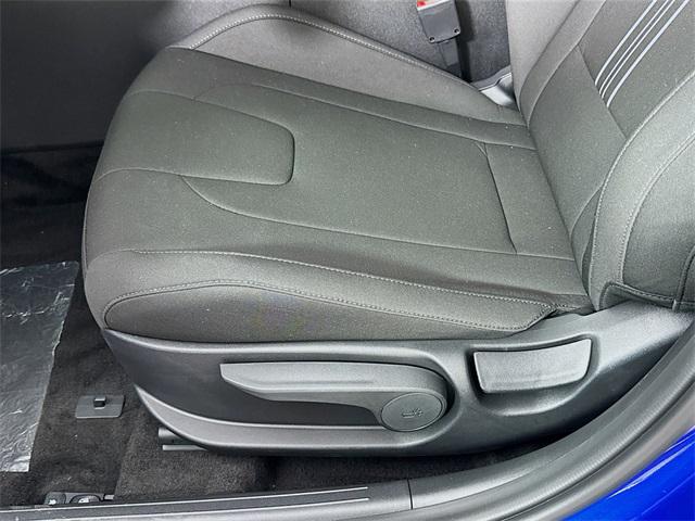 2025 Hyundai Elantra SEL Convenience photo 24