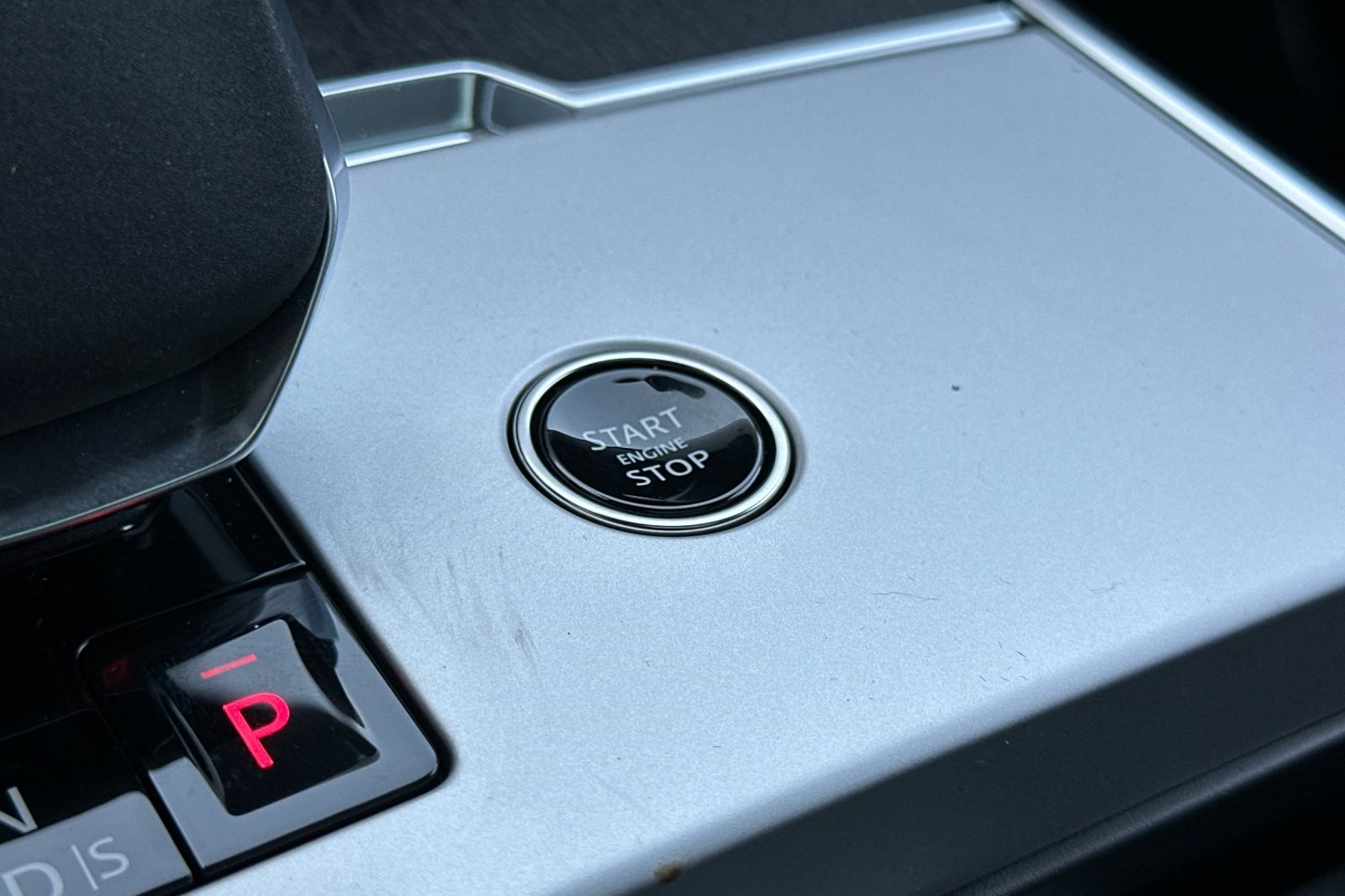 2025 Land Rover Range Rover SE photo 25
