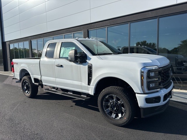 2024 Ford Super Duty F-350® XL