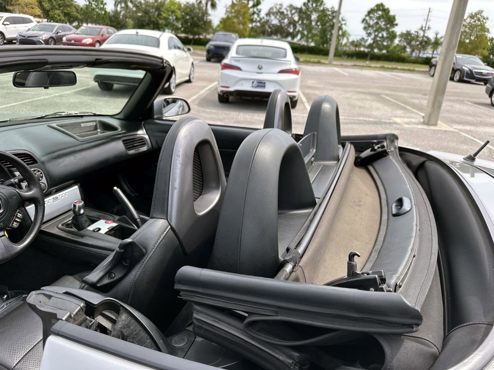 2004 Honda S2000 Base photo 11