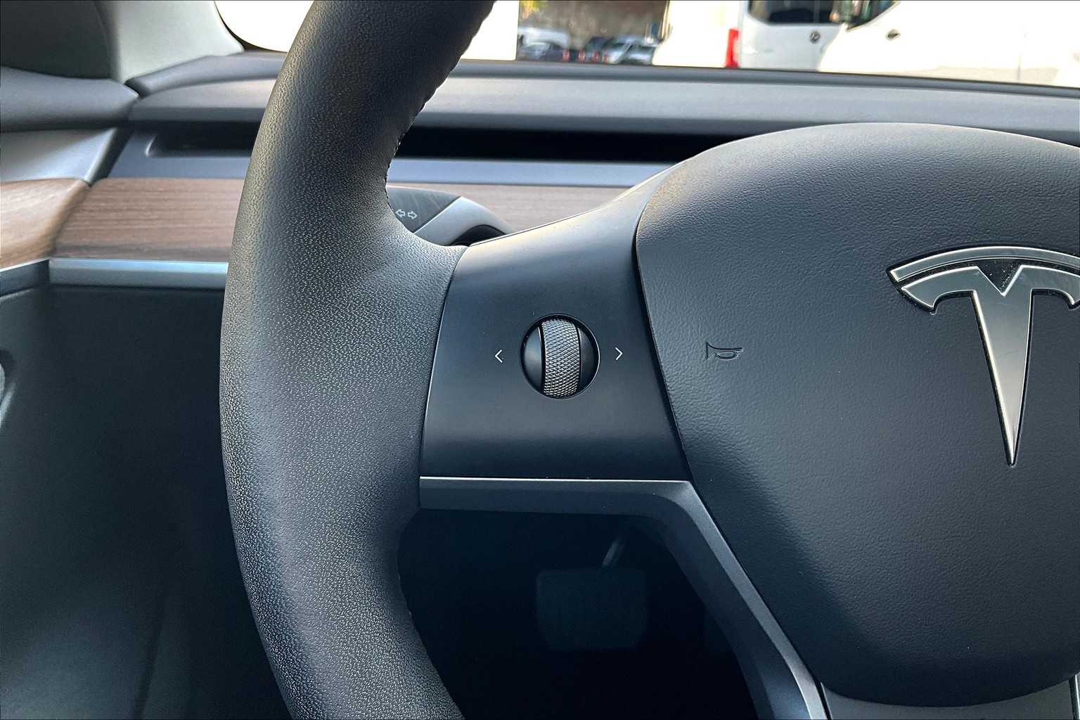 2022 Tesla Model 3 photo 22