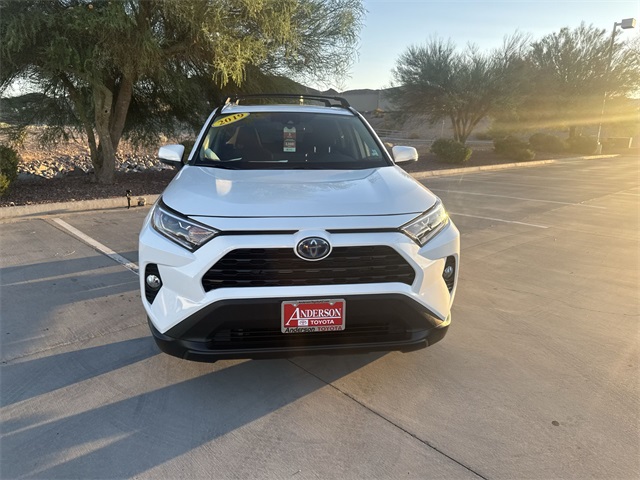 2019 Toyota RAV4 Hybrid XLE photo 2