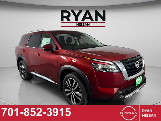 2025 Nissan Pathfinder Platinum's photo