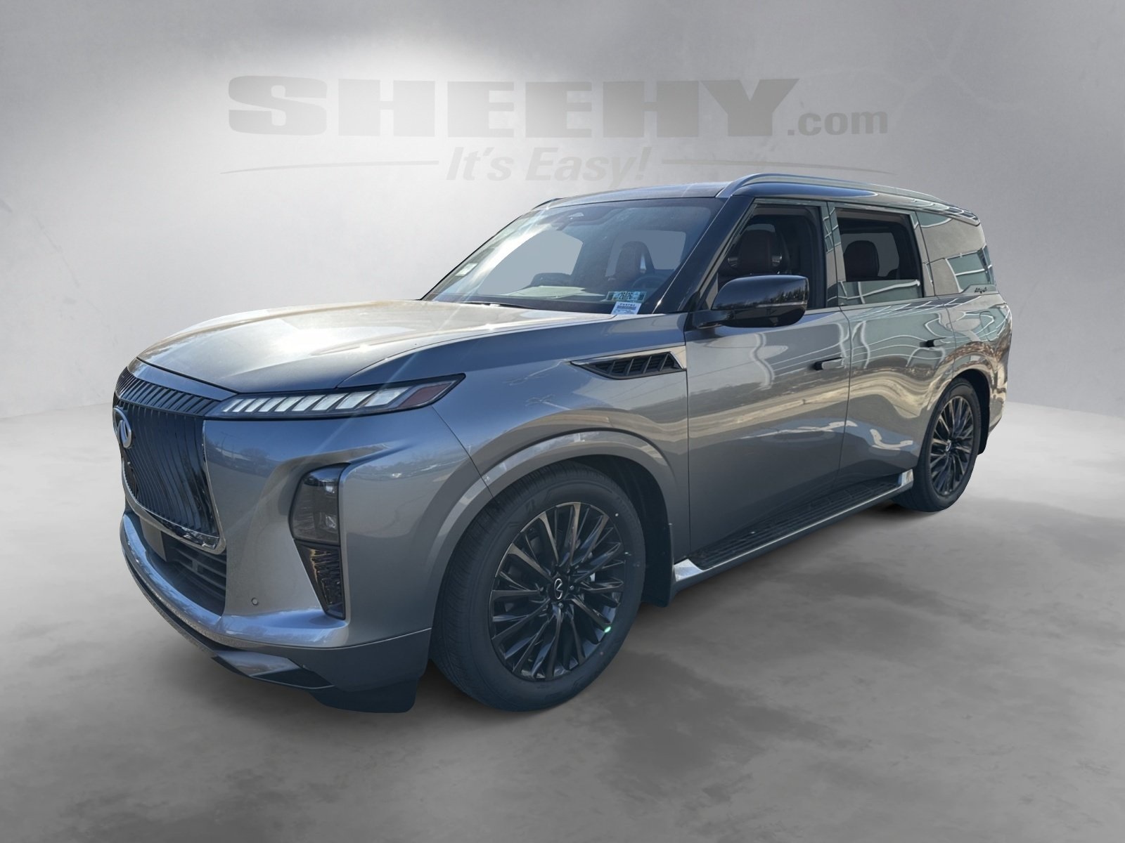 2026 Infiniti QX80 photo 3