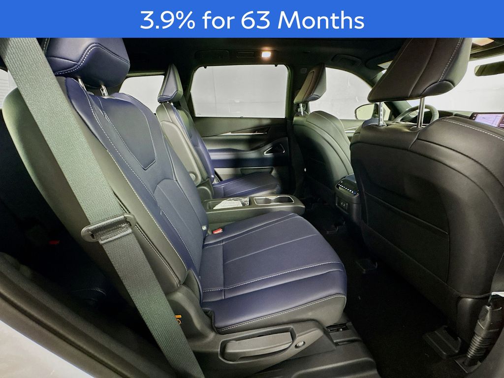 2026 Infiniti QX60 Luxe photo 33