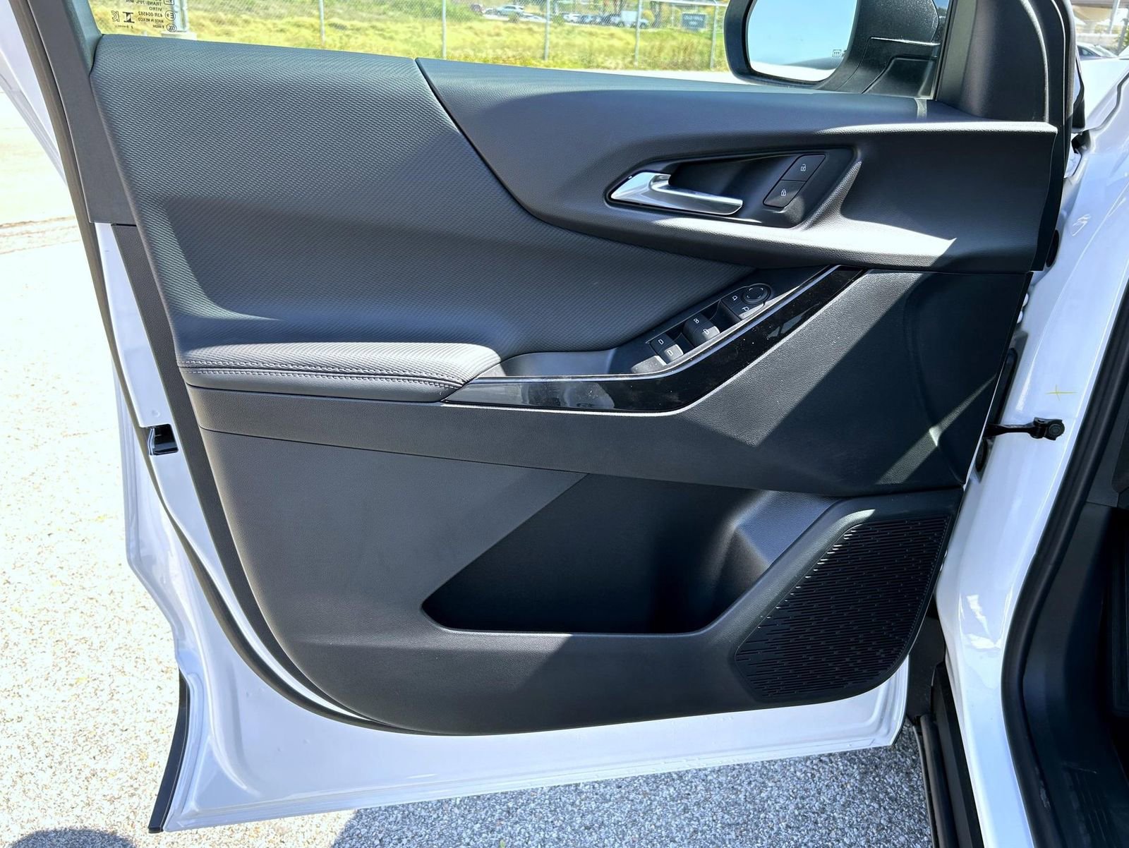 2026 Chevrolet Equinox LT photo 3