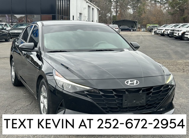 2021 Hyundai Elantra SE's photo