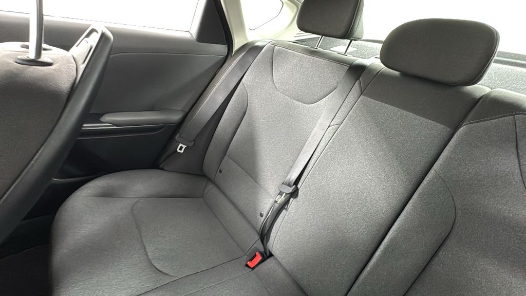 2025 Kia K4 LXS photo 14