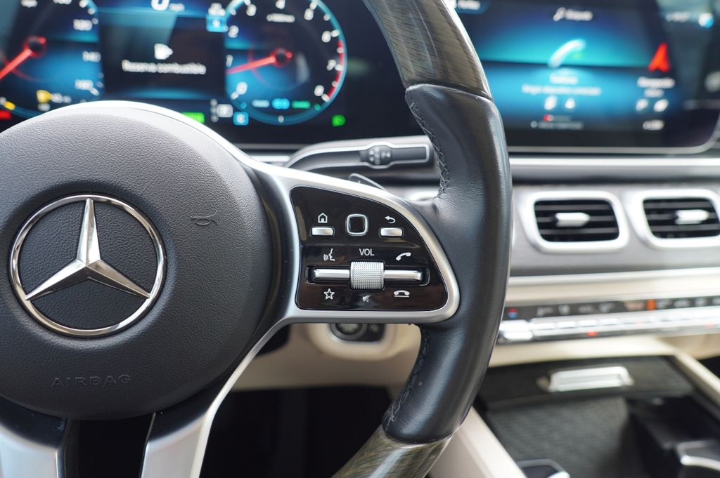 2023 Mercedes Benz GLS 450 4MATIC photo 17