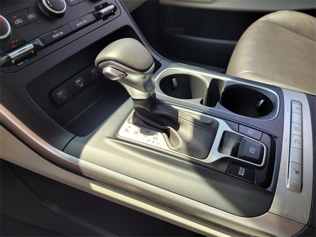 2024 Kia Carnival LX photo 19