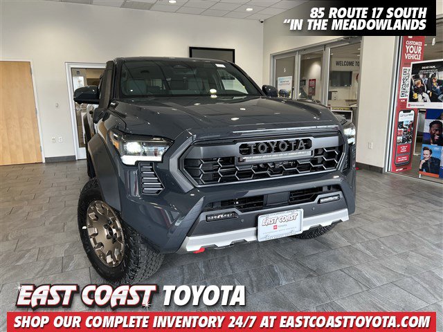 2025 Toyota Tacoma Trailhunter's photo