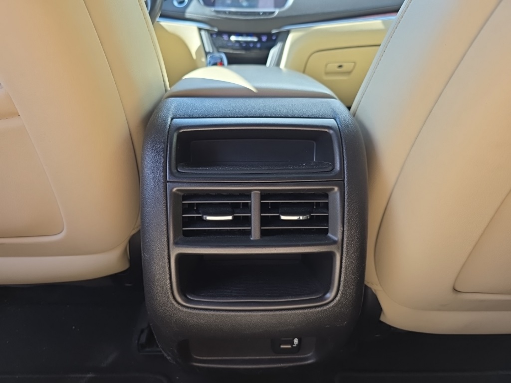2017 Cadillac XT5 Luxury photo 15