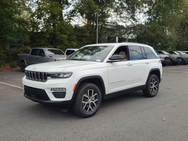 2025 Jeep Grand Cherokee Limited photo 4