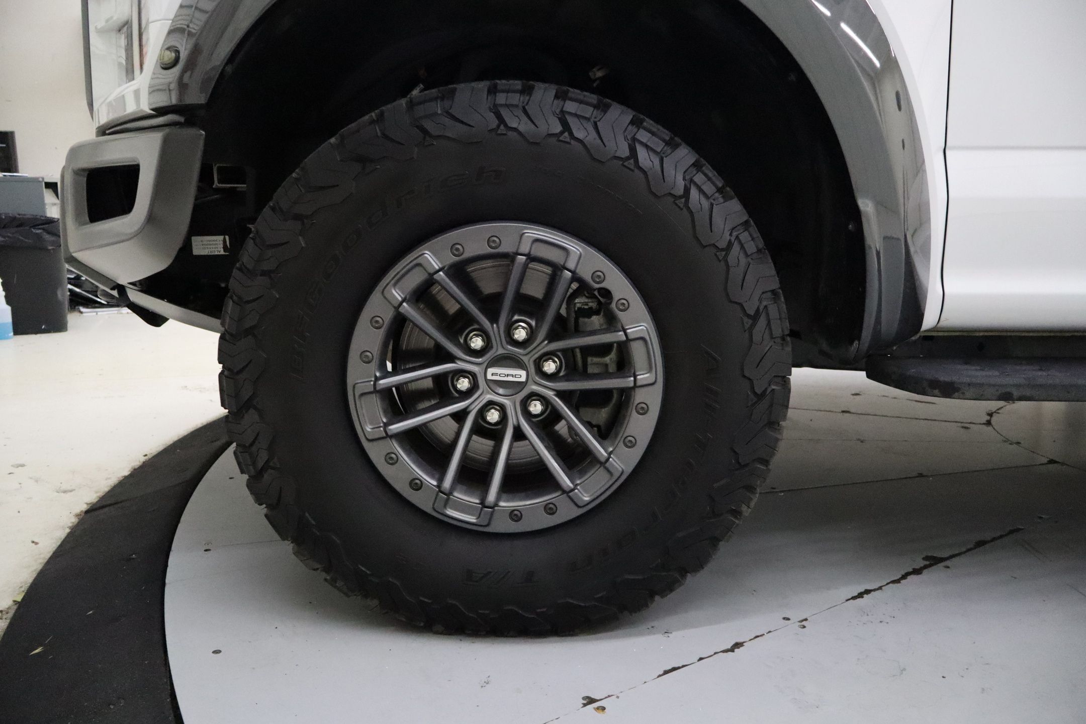 2020 Ford F-150 Raptor photo 8