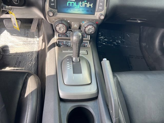 2015 Chevrolet Camaro 2LT photo 11