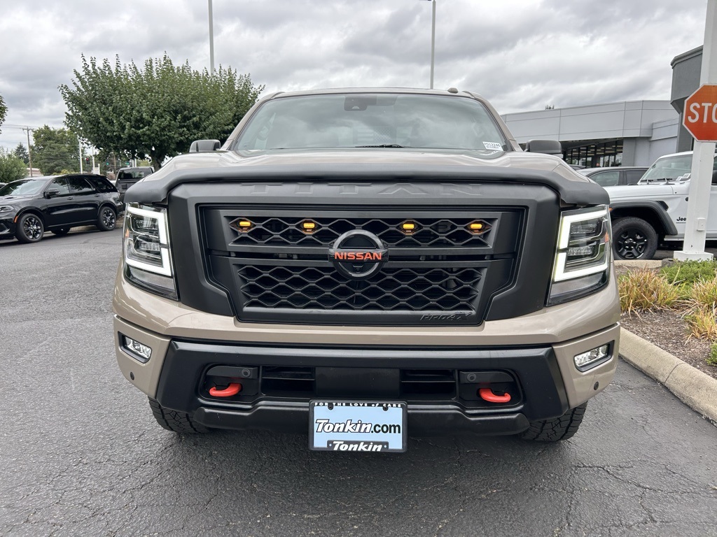 2021 Nissan Titan PRO-4X photo 2