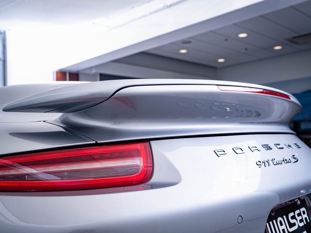 2014 Porsche 911 Turbo S photo 28
