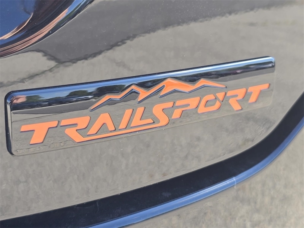 2025 Honda Pilot TrailSport photo 2