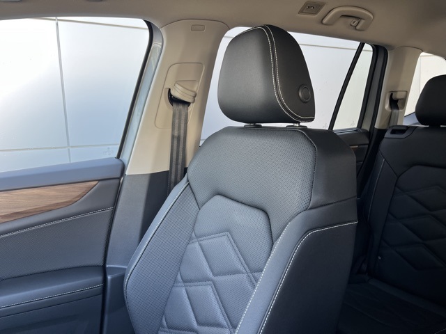 2026 Volkswagen Atlas SE Technology photo 40