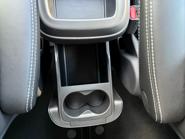 2025 Chrysler Pacifica photo 21