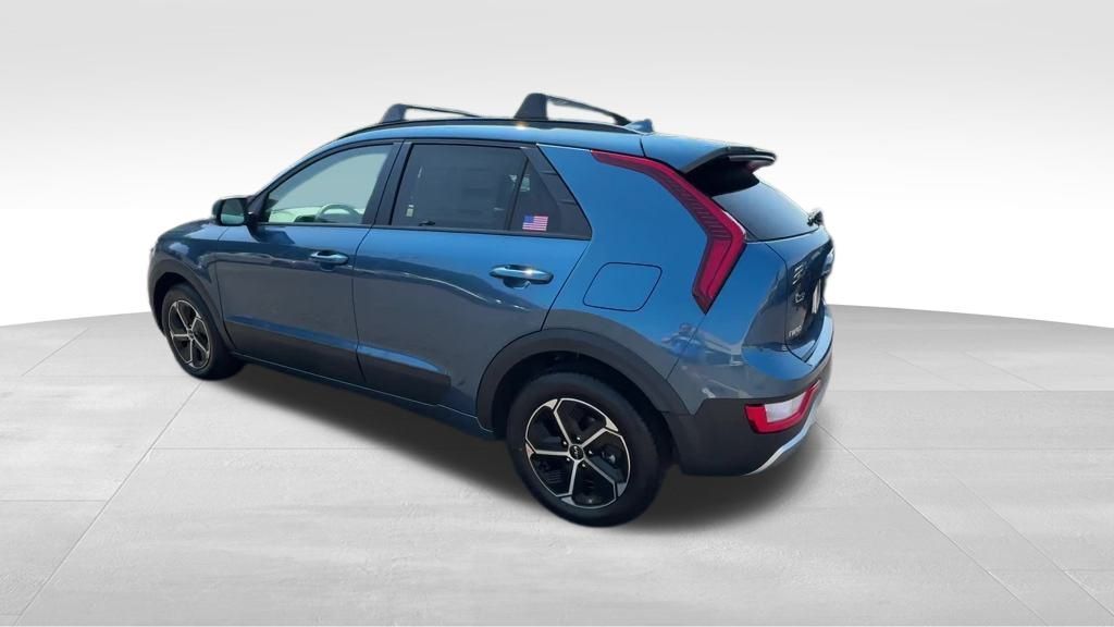 2025 Kia Niro EX photo 3