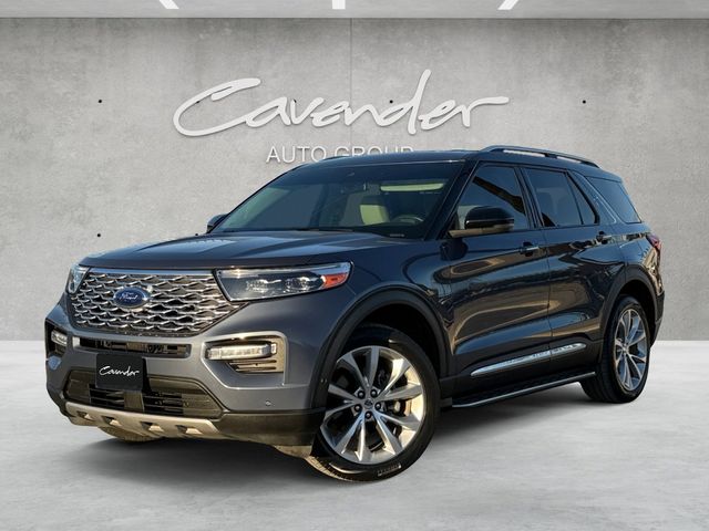 2021 Ford Explorer Platinum's photo