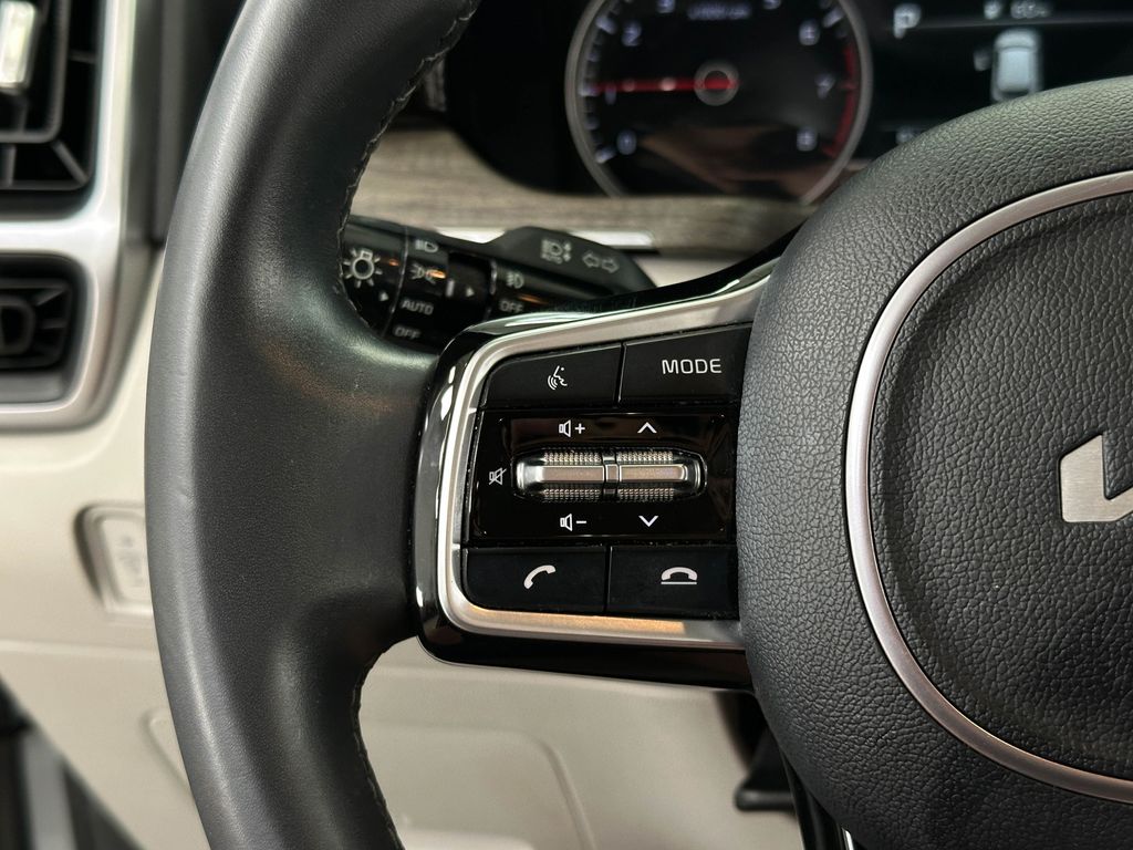2023 Kia Sorento EX photo 8