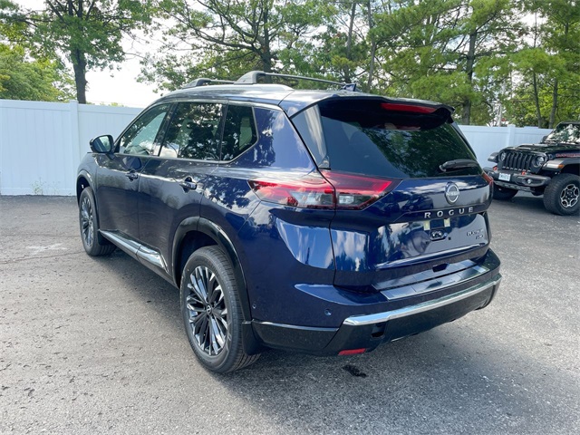 2025 Nissan Rogue Platinum photo 11