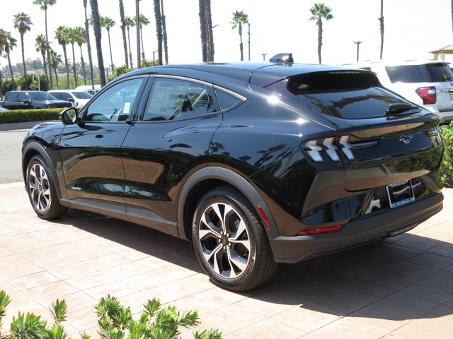 2025 Ford Mustang Mach-E Select photo 2