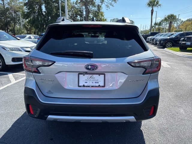 2020 Subaru Outback Limited photo 3