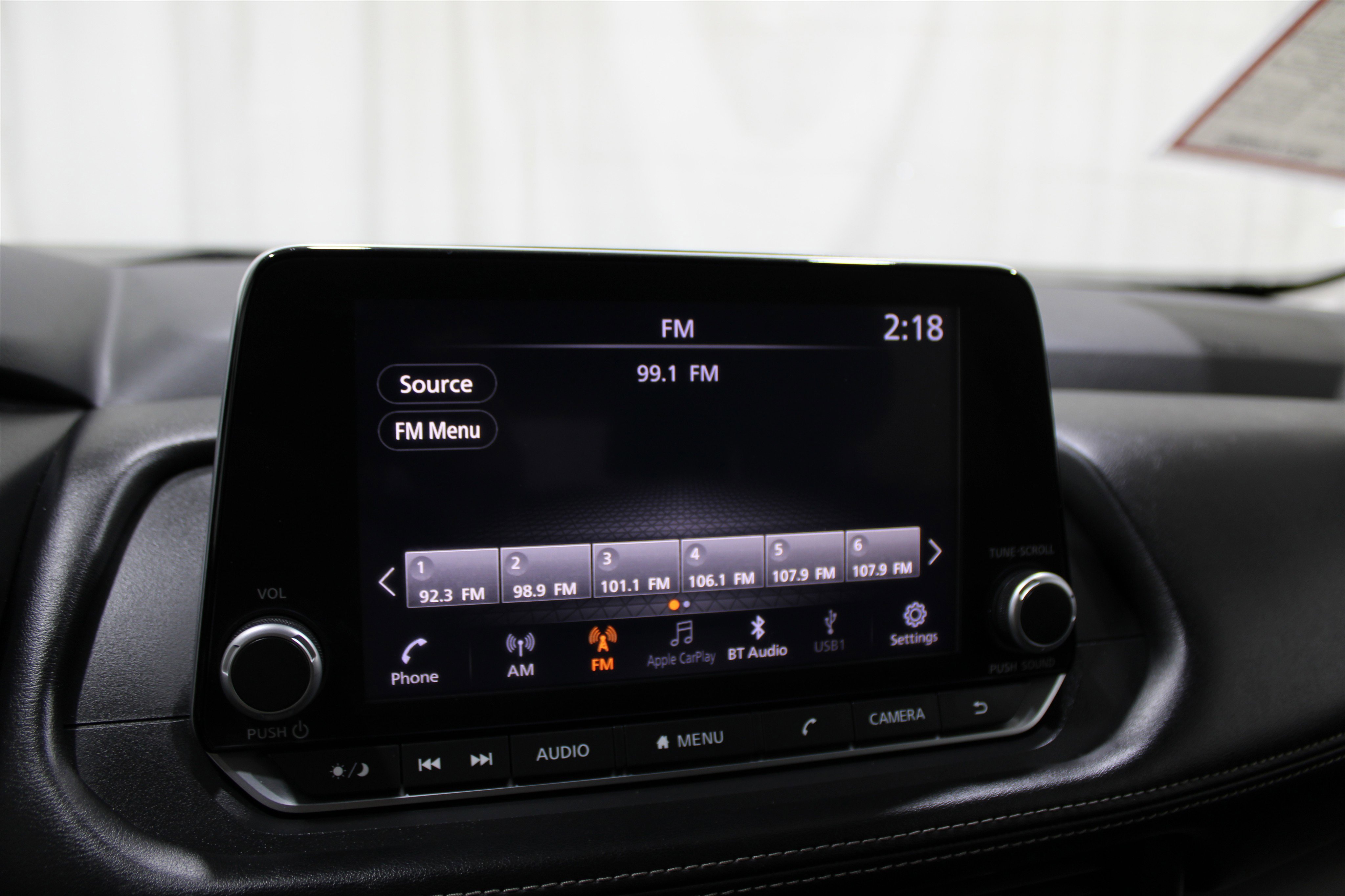 2024 Nissan Rogue SV photo 6