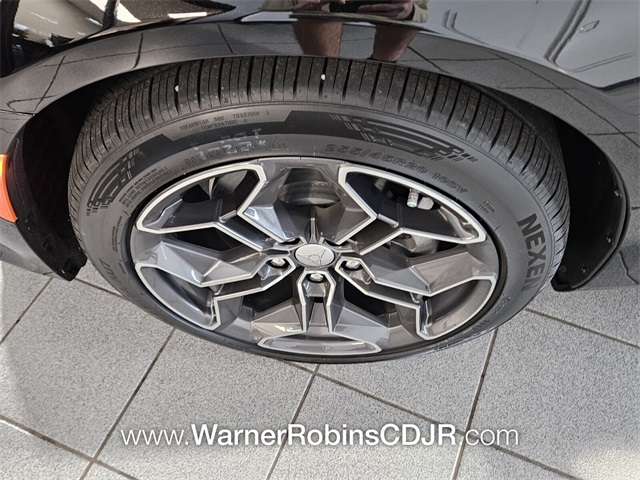 2025 Dodge Charger Daytona R/T photo 13