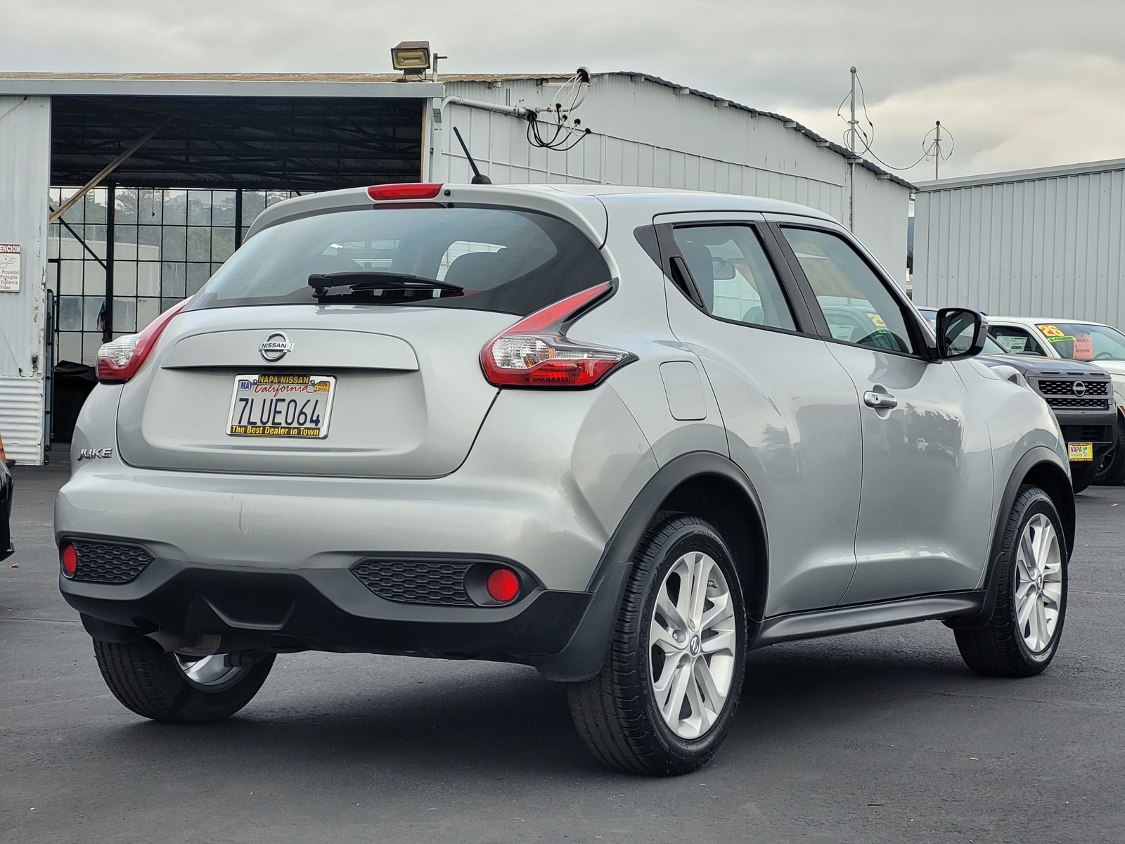 2015 Nissan Juke S photo 4