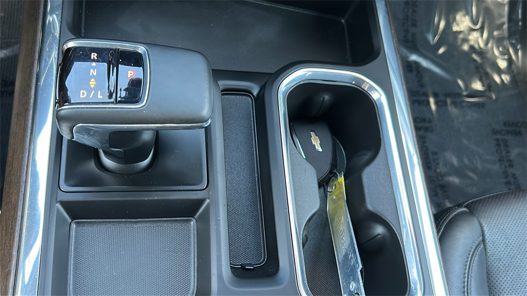 2023 Chevrolet Silverado 1500 High Country photo 32