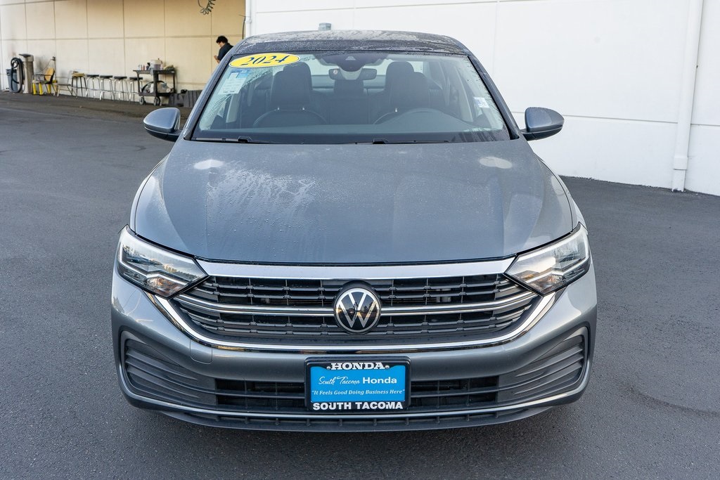 2024 Volkswagen Jetta 1.5T SE photo 4