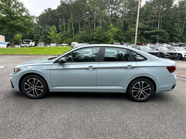 2025 Volkswagen Jetta 1.5T Sport photo 4
