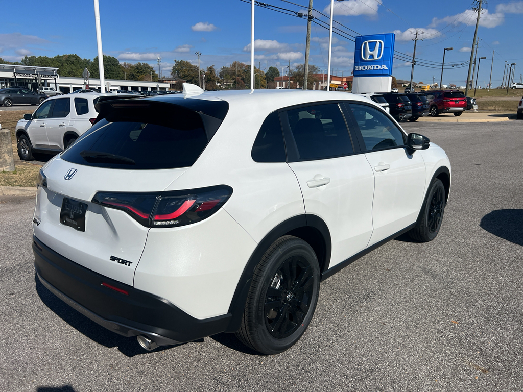 2026 Honda HR-V Sport photo 2