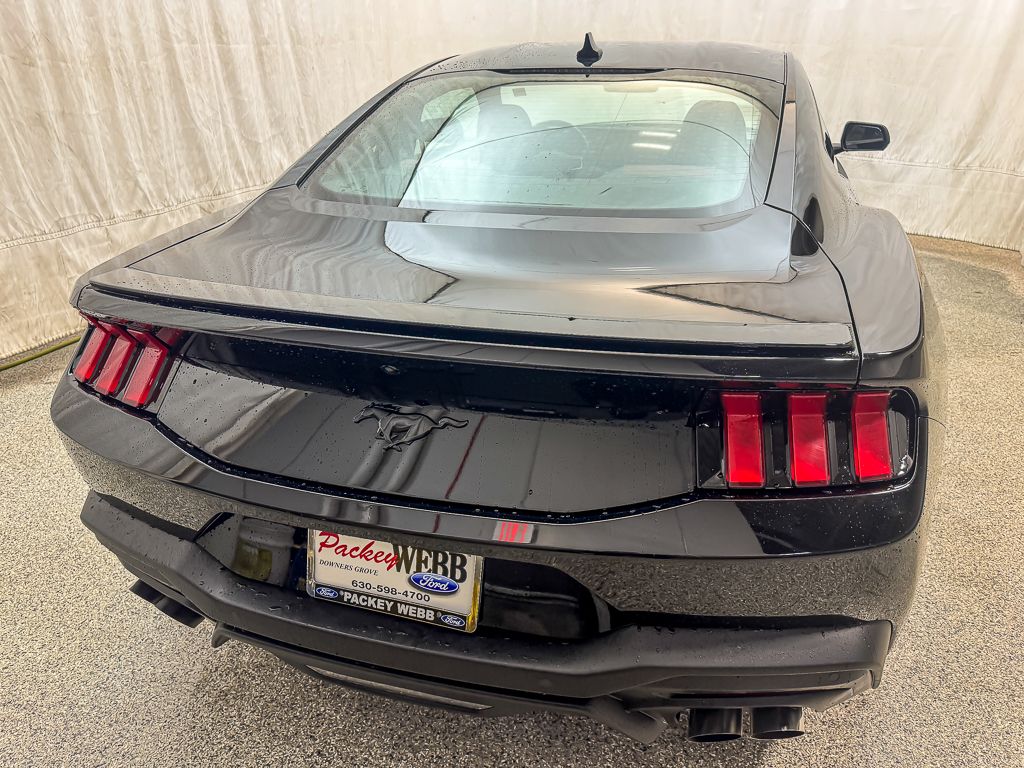 2025 FORD MUSTANG - Image 7