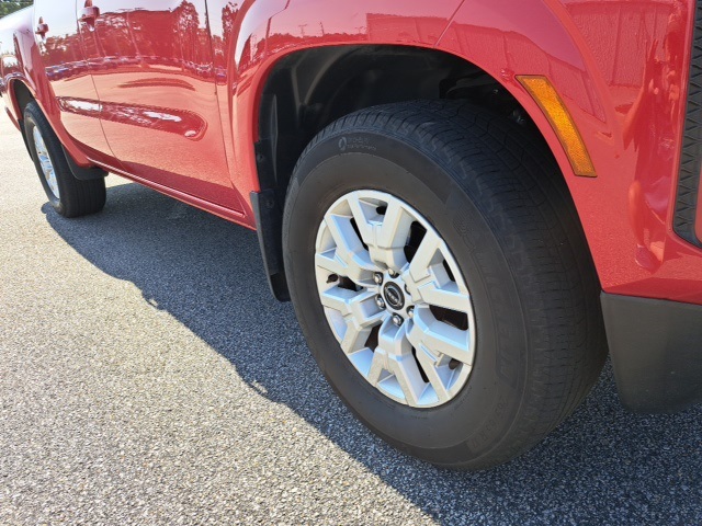 2022 Nissan Frontier SV photo 4