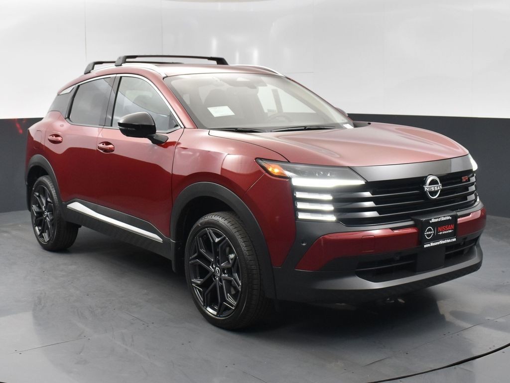 2026 Nissan KICKS SR's photo