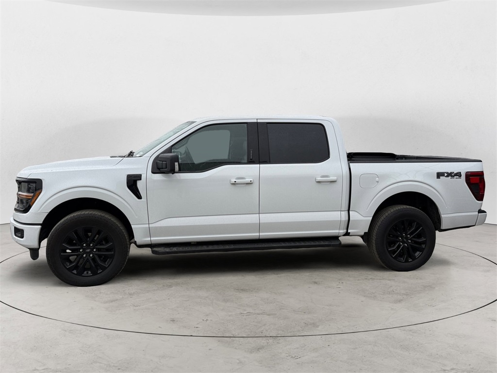 2024 Ford F-150 XLT photo 2
