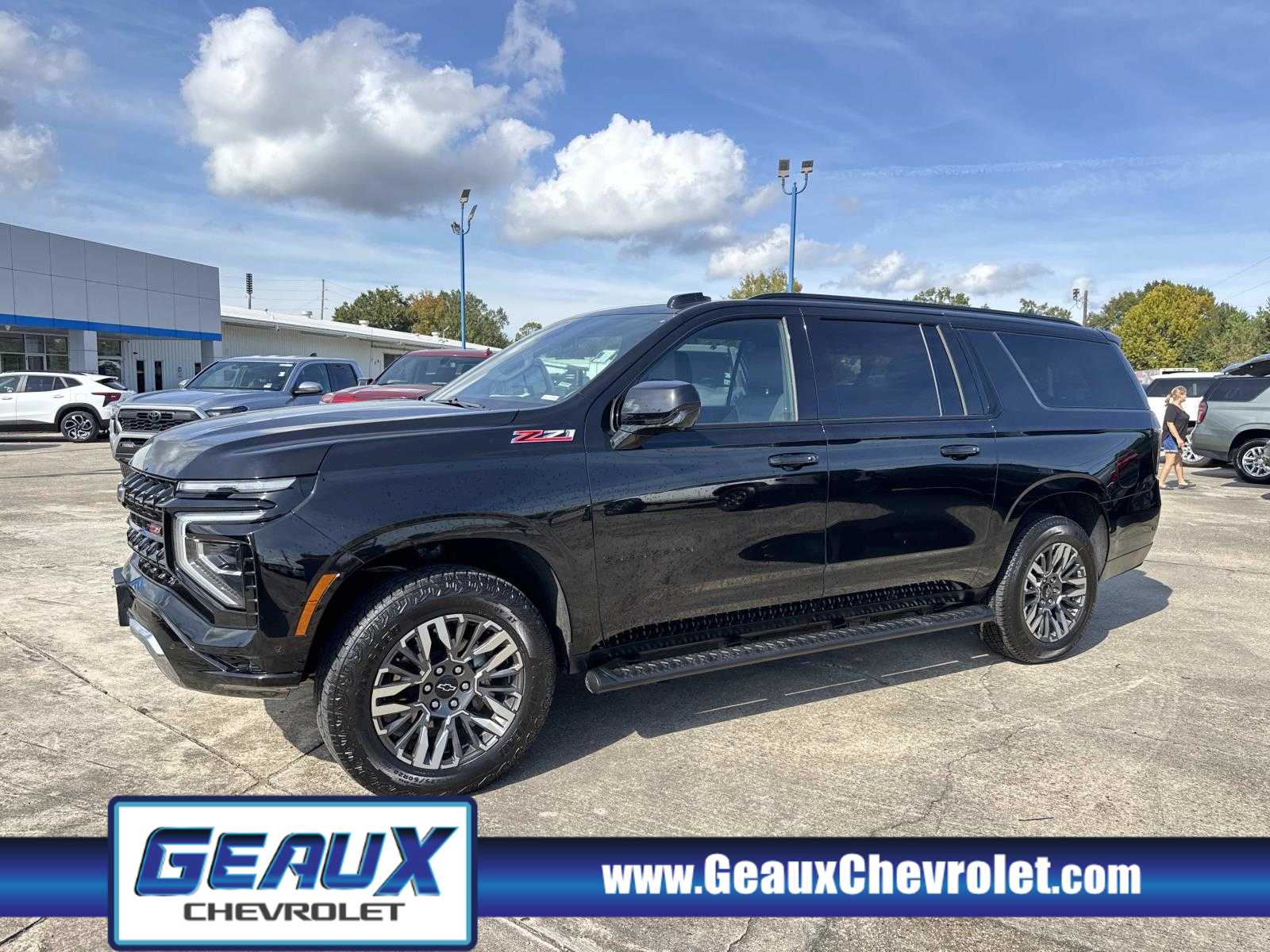 2025 Chevrolet Suburban Z71's photo