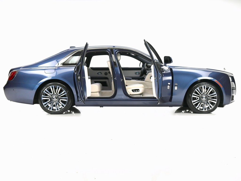 2021 Rolls Royce Ghost RR21 photo 3
