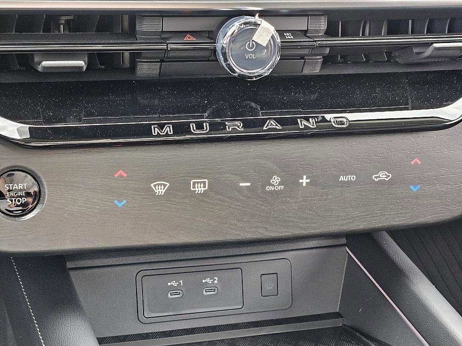 2025 Nissan Murano SL photo 23