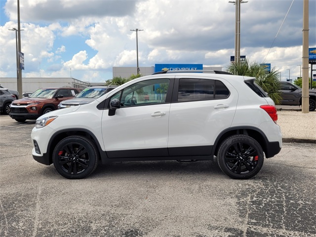 2022 Chevrolet Trax LT photo 3